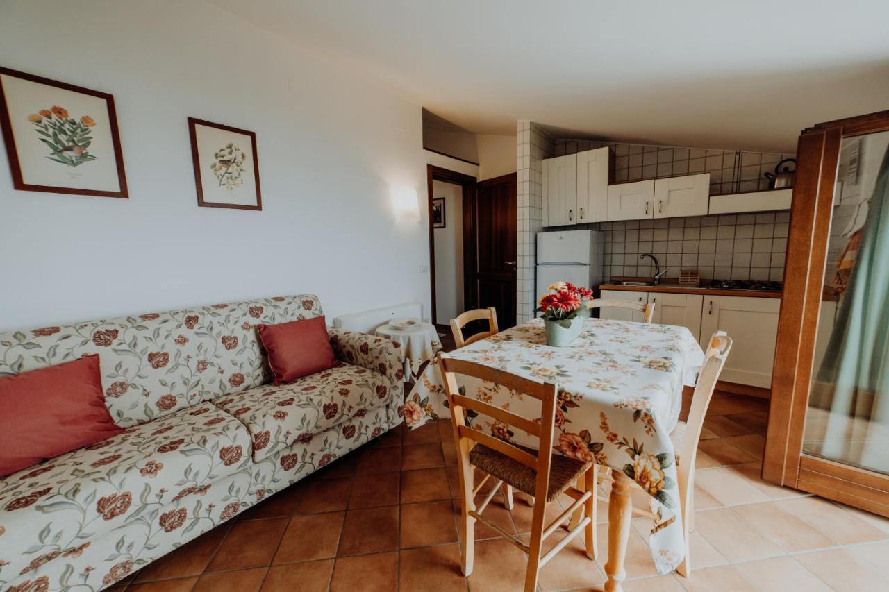 Residenza Golfo Degli Ulivi Aparthotel Caprioli Eksteriør bilde