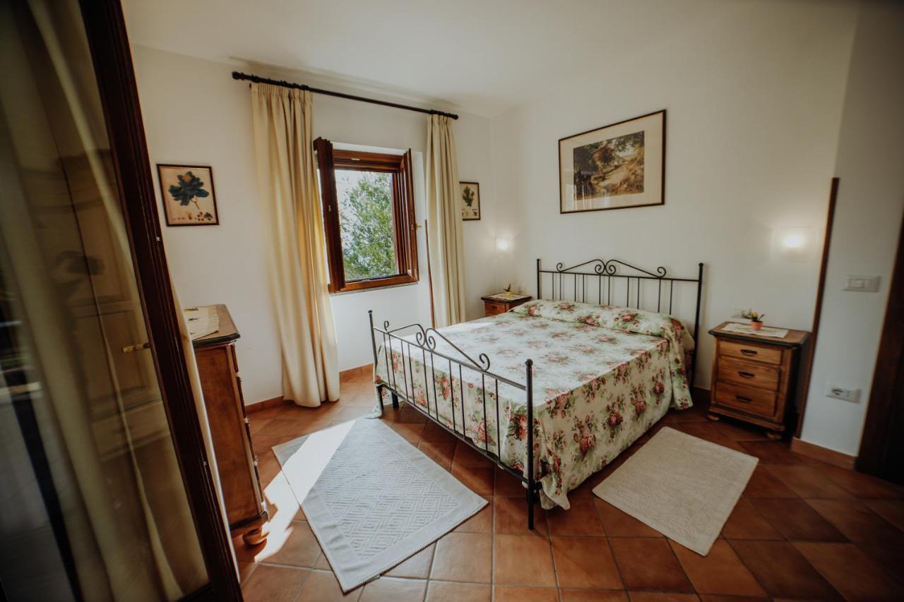 Residenza Golfo Degli Ulivi Aparthotel Caprioli Eksteriør bilde
