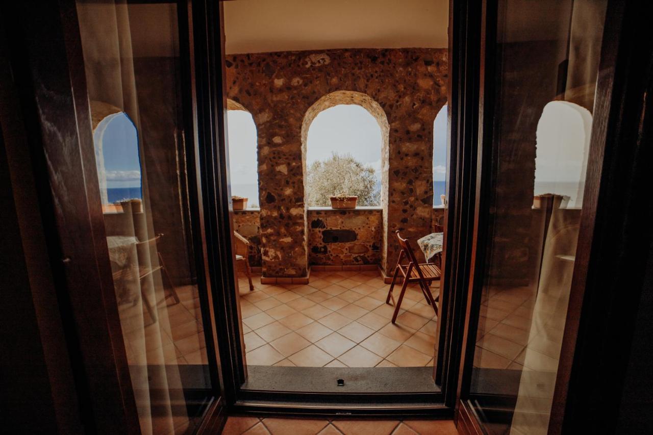 Residenza Golfo Degli Ulivi Aparthotel Caprioli Eksteriør bilde