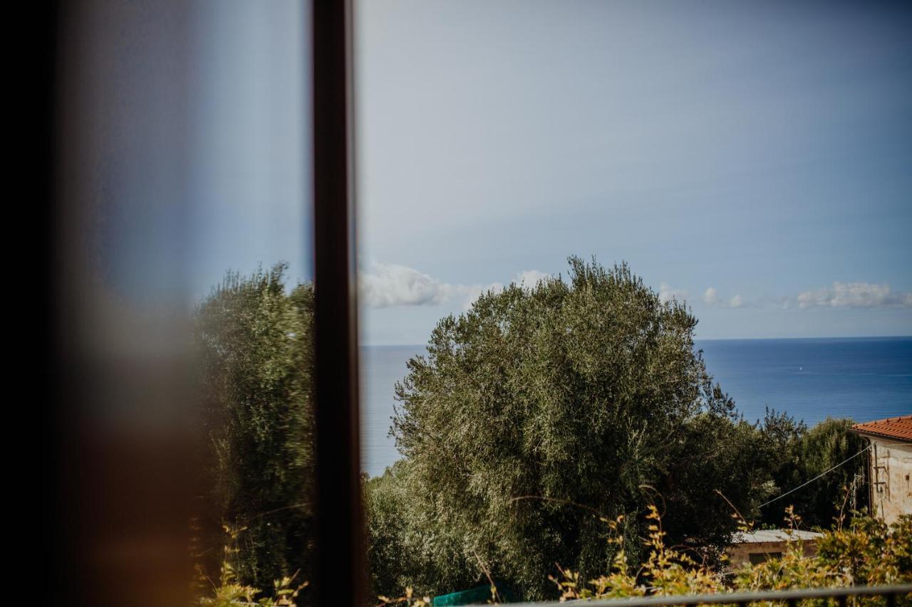 Residenza Golfo Degli Ulivi Aparthotel Caprioli Eksteriør bilde