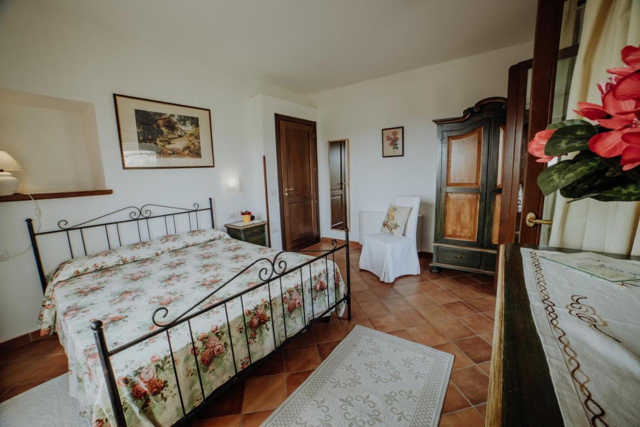 Residenza Golfo Degli Ulivi Aparthotel Caprioli Eksteriør bilde