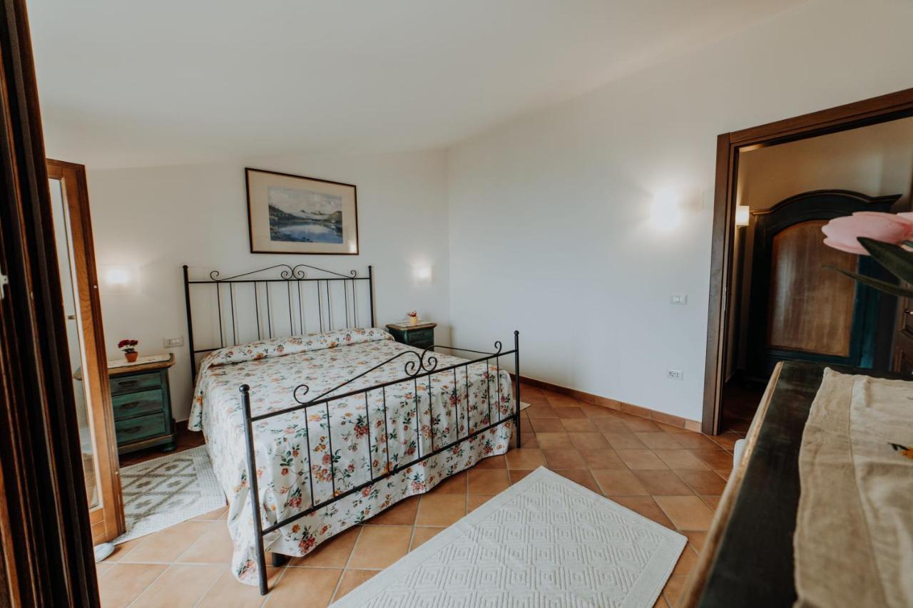 Residenza Golfo Degli Ulivi Aparthotel Caprioli Eksteriør bilde